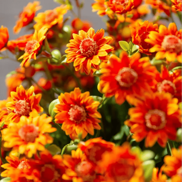 💥 Konstgjorda utomhusblommor i form av krysantemum vid solnedgången – UV-beständiga, vattentäta, vindtäta